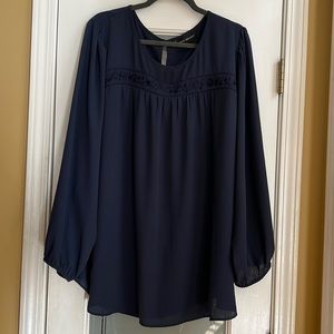 Gorgeous navy blouse